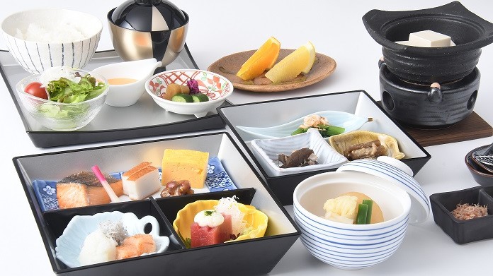 【朝食】和ご膳をご用意（季節によって食材が変更になる可能性があります）