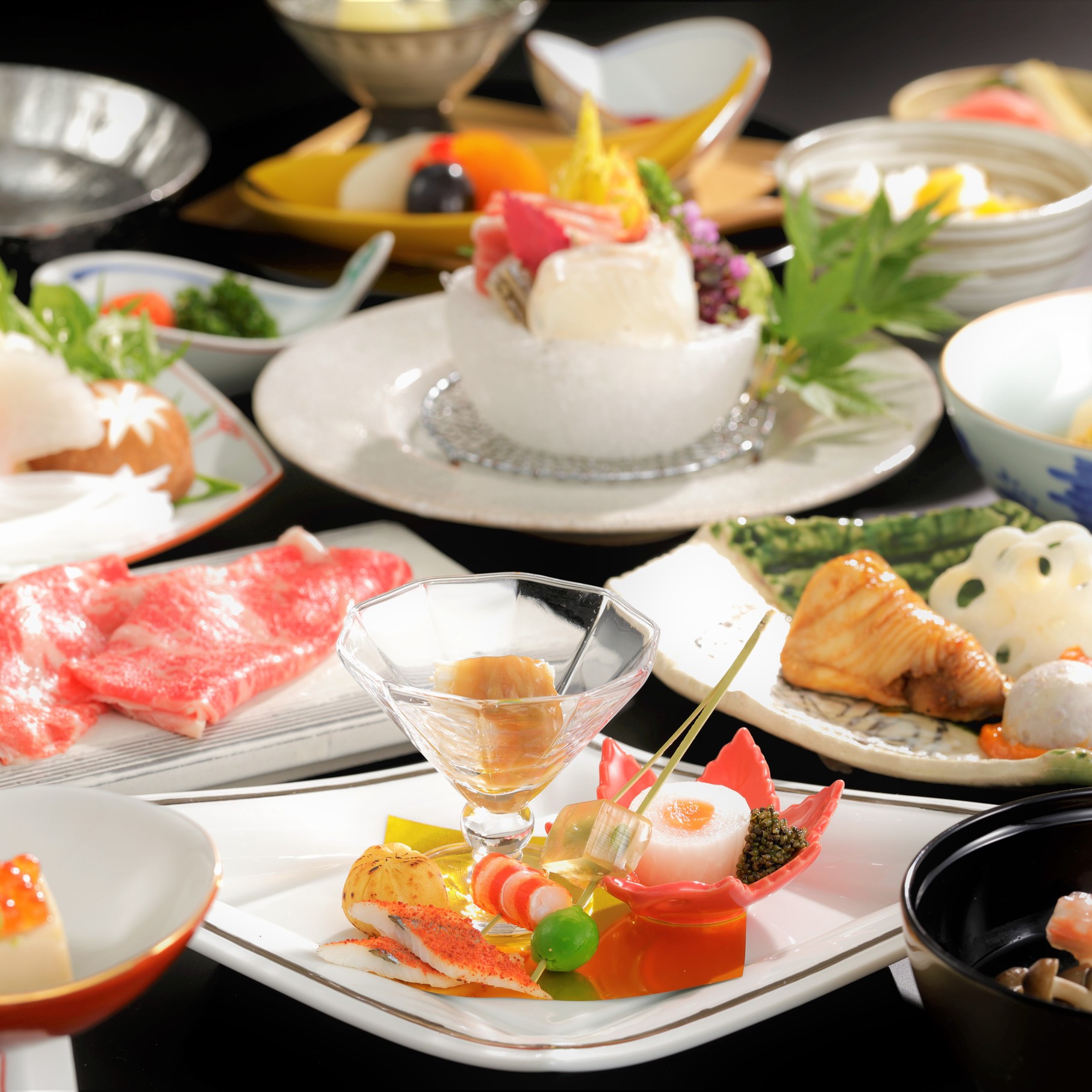 【ご夕食】一例。季節によって食材の変更の可能性があります