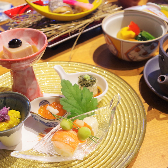   【ご夕食】一例。季節によって食材の変更の可能性があります