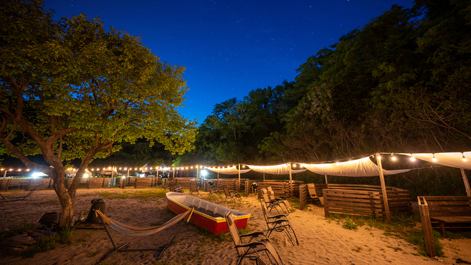 【ご夕食：BBQ】半個室空間で楽しめる竹林の中のBBQ会場「Rise Beach」