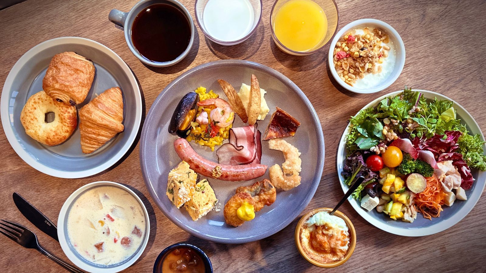 【朝食ビュッフェ】シェフが作るこだわりの卵料理で贅沢な朝を。