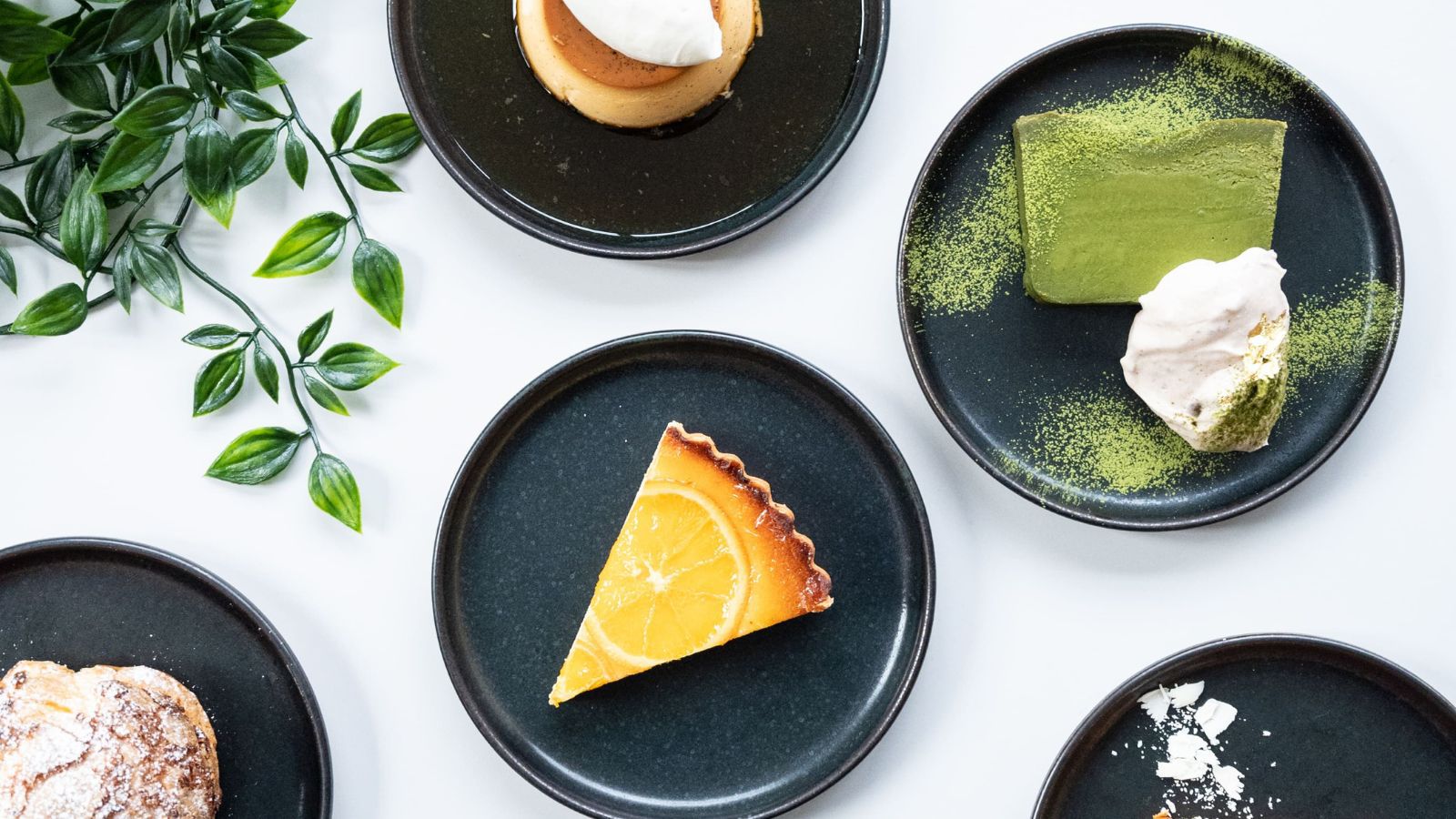 【BANKERS STREET CAFE】こだわりのコーヒーが味わえるホテル併設カフェ。自家製プリン