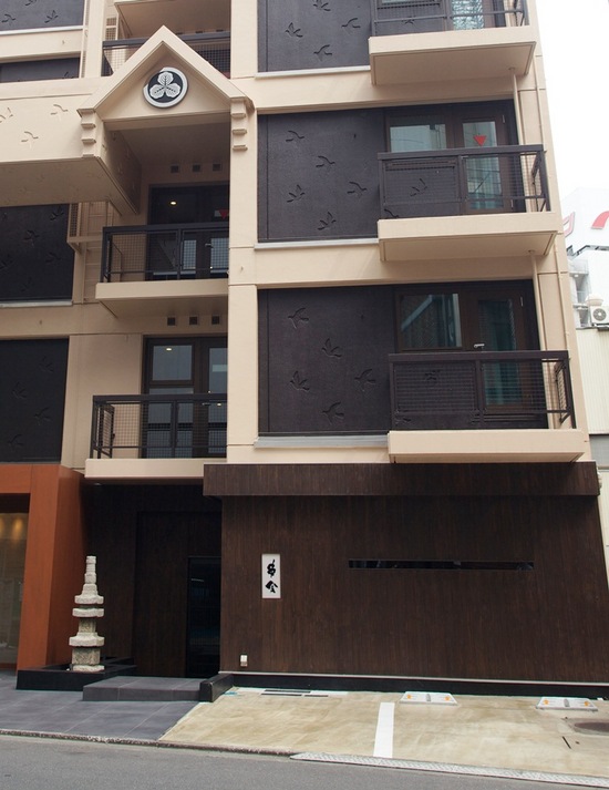 無料駐車場（要事前予約）-car park