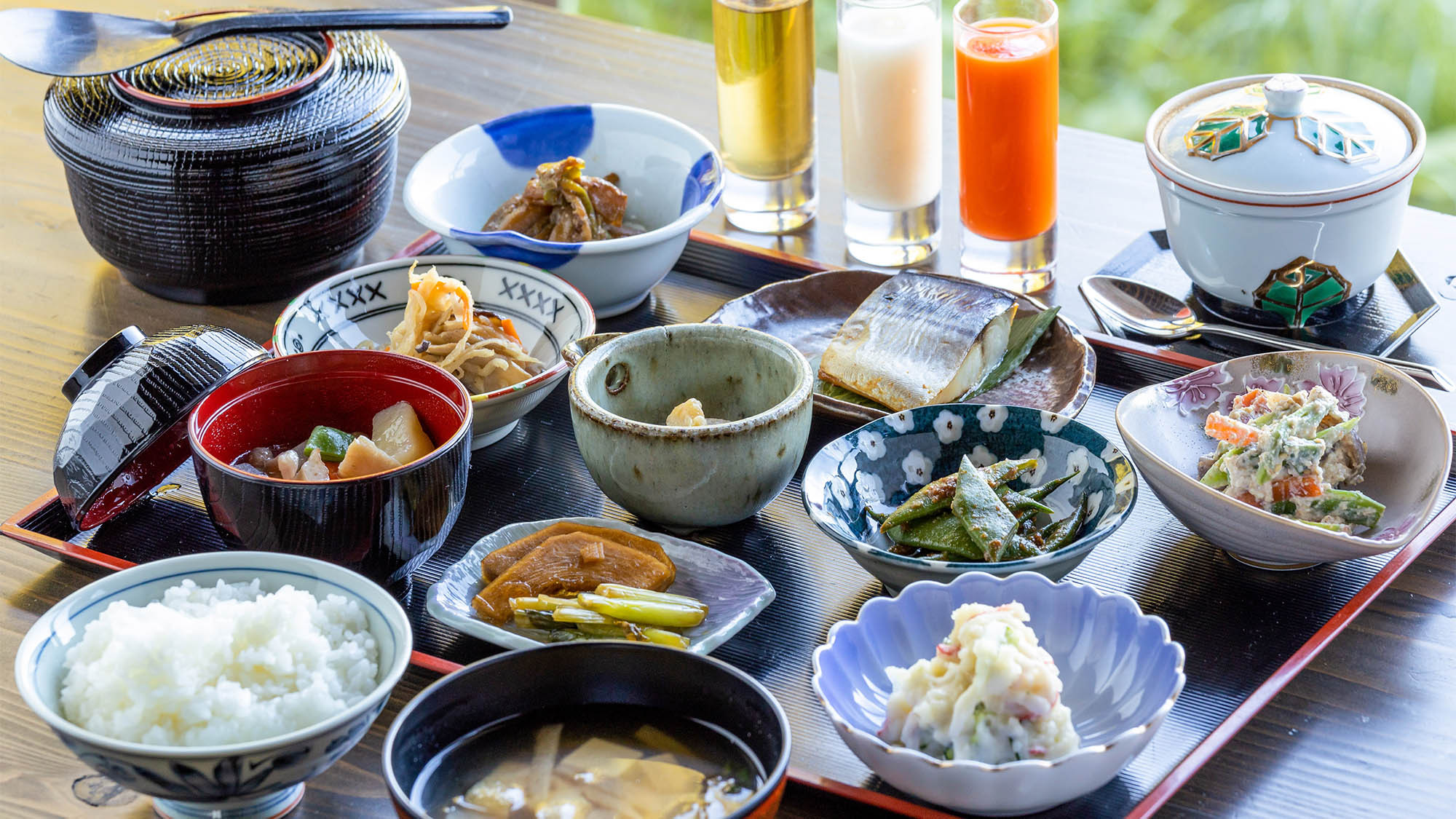 ・朝食／黒倉地域のお母さんたちが作る「黒倉朝ごはん」をご用意