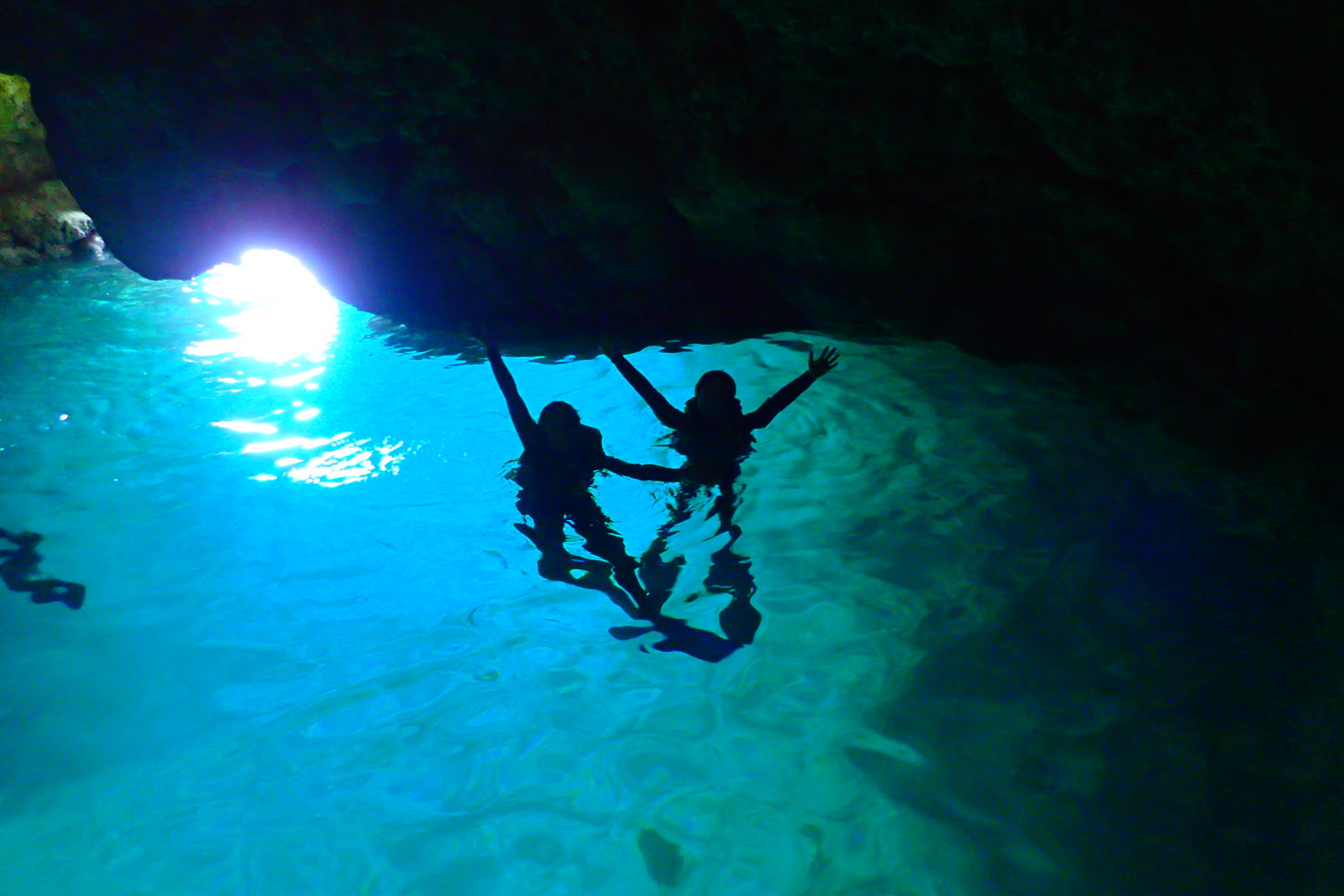 ソードフィッシュ青の洞窟