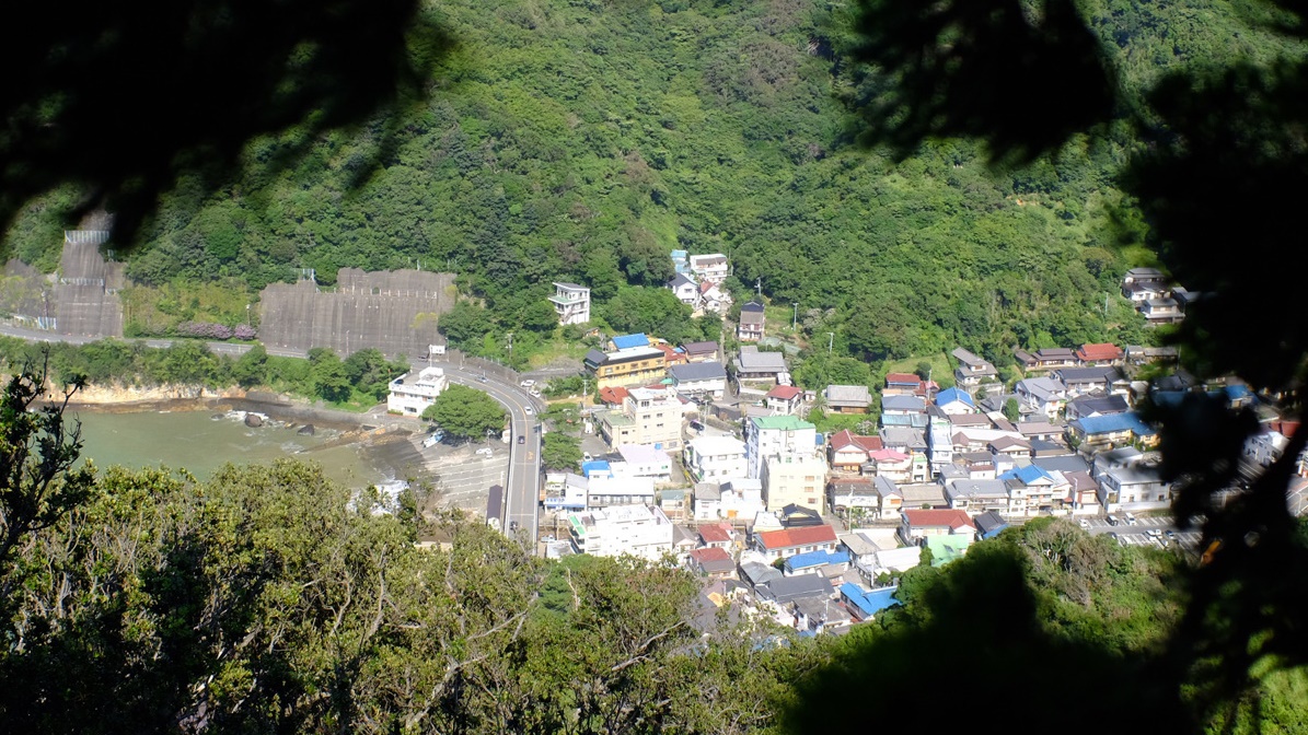 *周辺景色／烏帽子山から見た雲見温泉