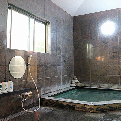 This photo about Kumomi Onsen Kawaii Oyado Kumomien shared on HyHotel.com
