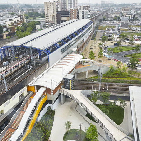 「ホテル」⇔;「流山おおたかの森駅」