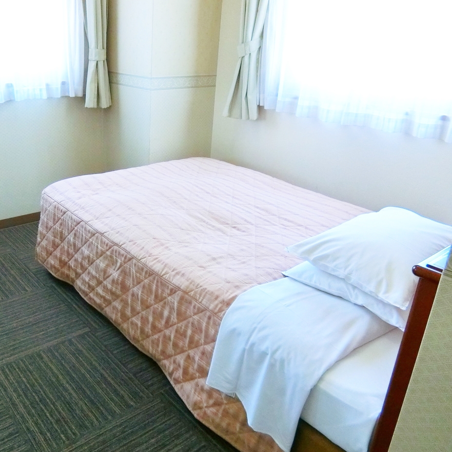 Hotel Grand Marriage Hotel Grand Marriage is conveniently located in the popular Omitama area. Featuring a satisfying list of amenities, guests will find their stay at the property a comfortable one. Restaurant, newspaper