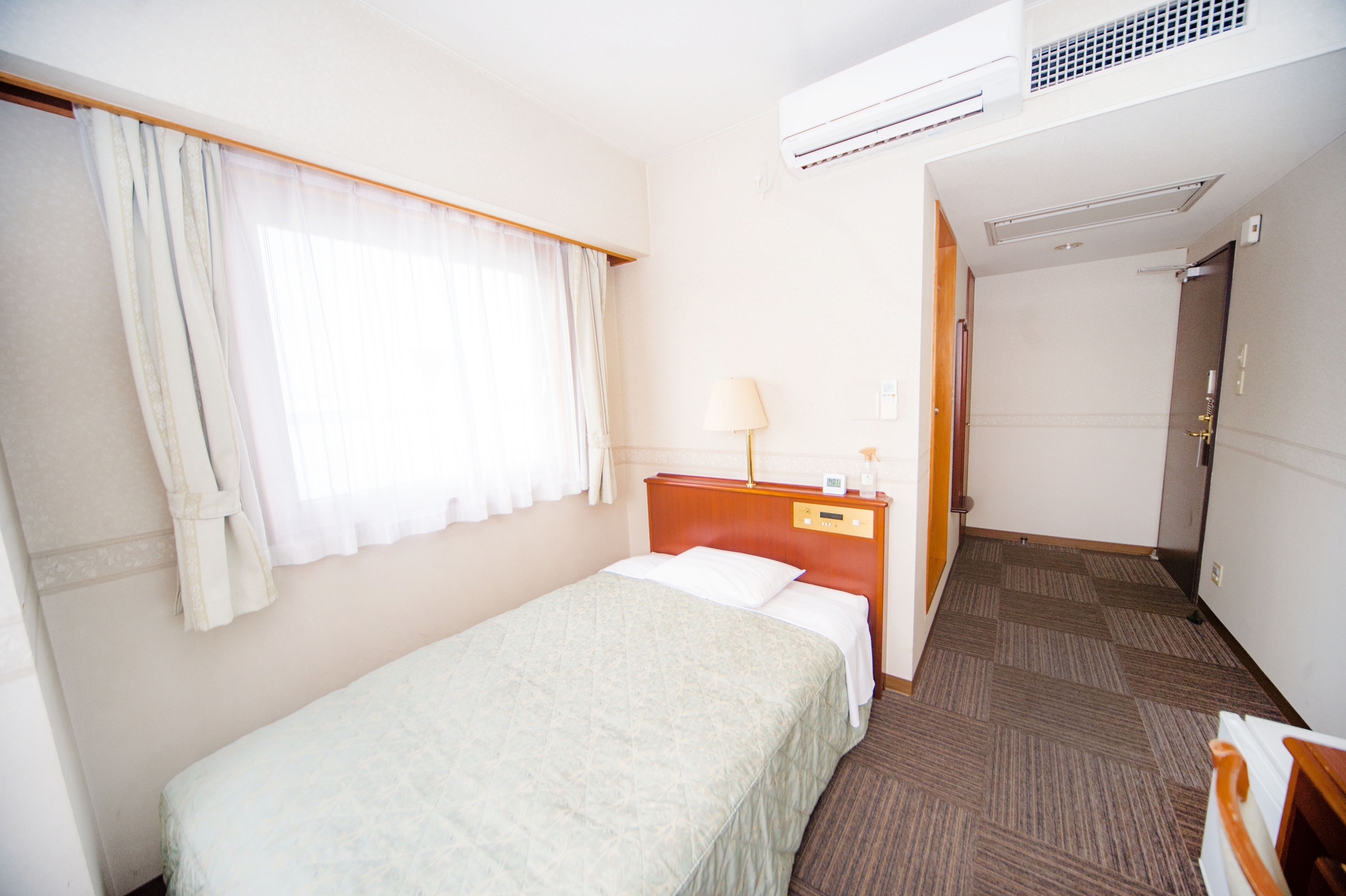 Hotel Grand Marriage Hotel Grand Marriage is conveniently located in the popular Omitama area. Featuring a satisfying list of amenities, guests will find their stay at the property a comfortable one. Restaurant, newspaper