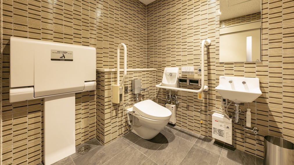 【2階】多目的トイレ