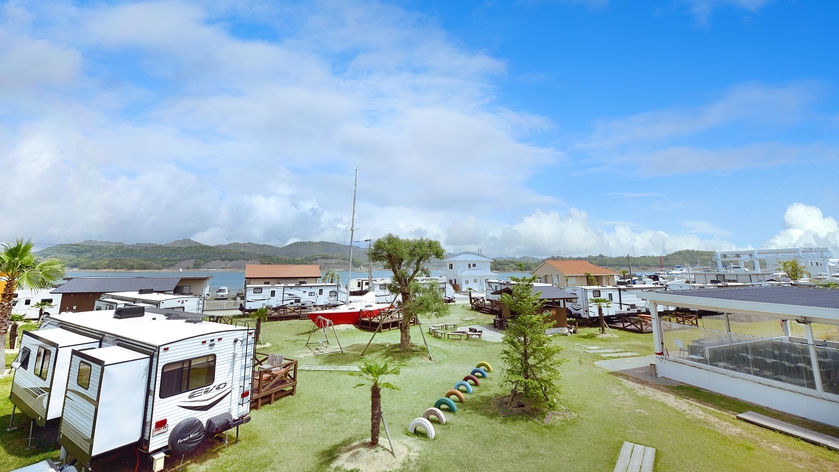 【全体図】海に囲まれる新しいキャンプスタイル「フランピング」をお楽しみください！ 