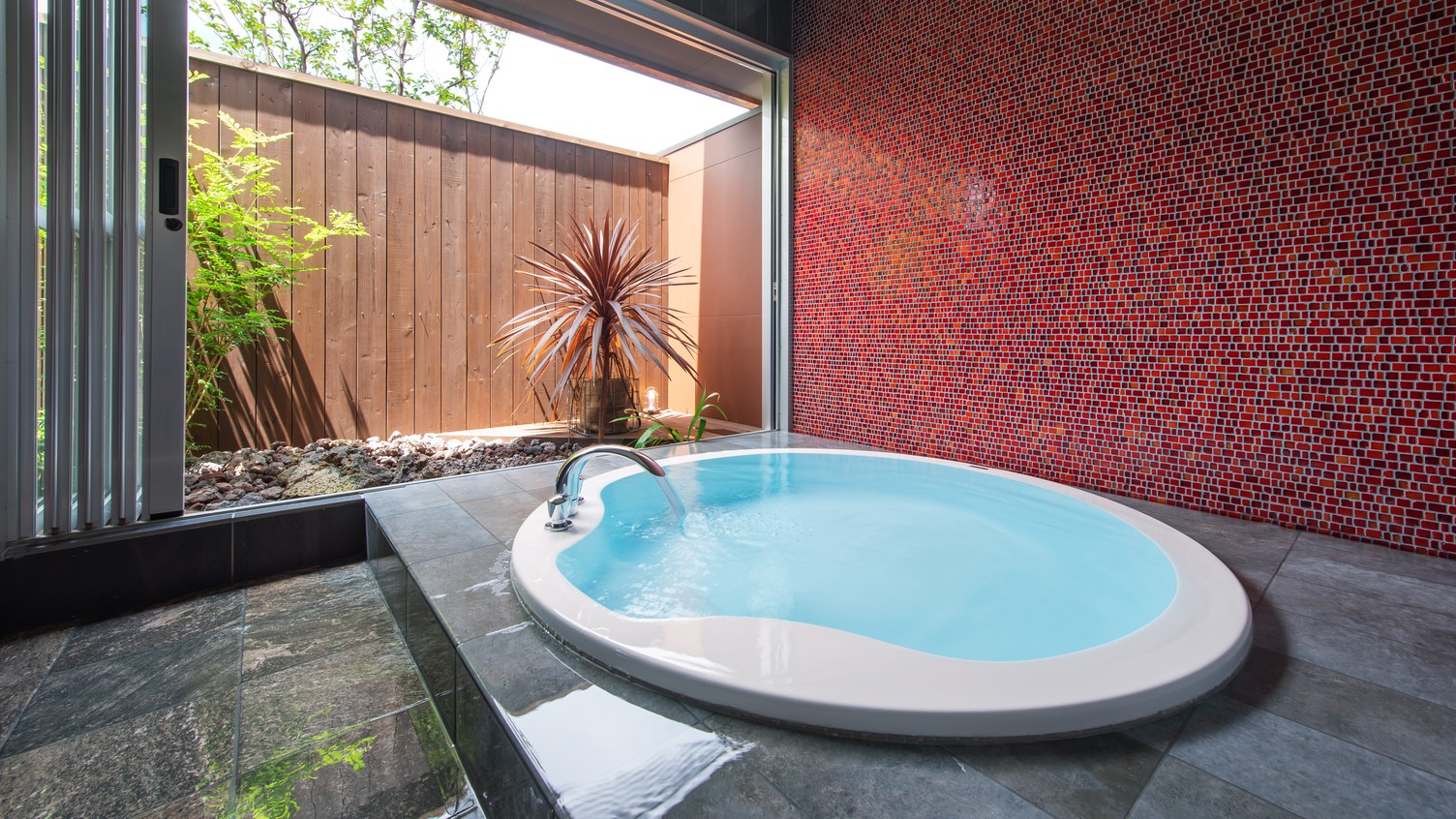 源泉かけ流し貸切風呂B（有料）