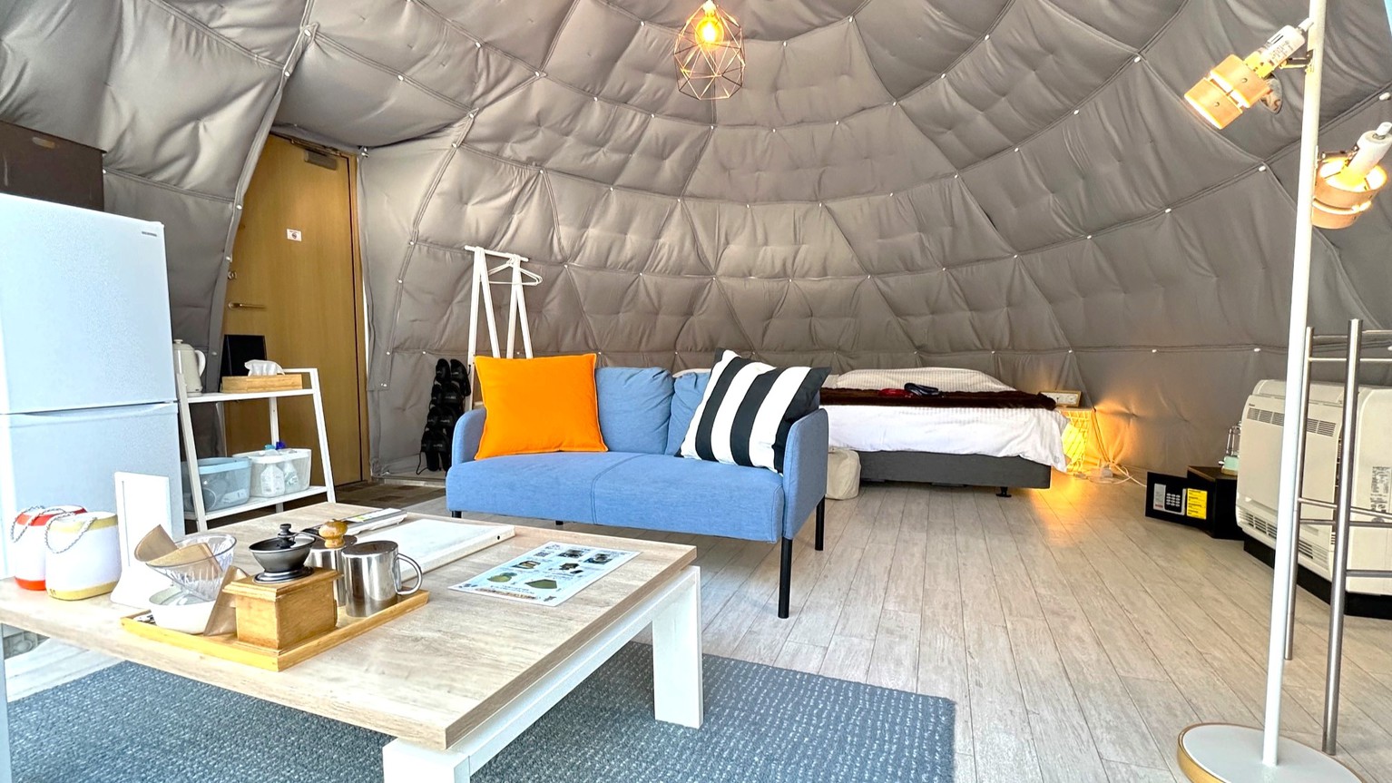 オーバルドームテント