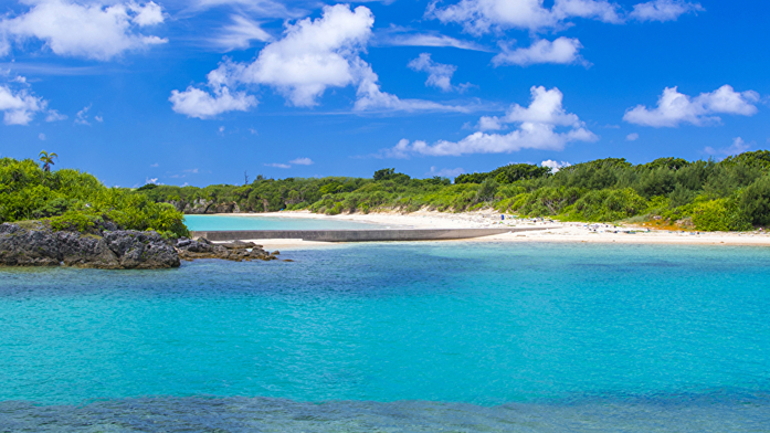 渡口の浜（車で14分）