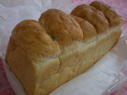 洋朝食のふっくらパン
