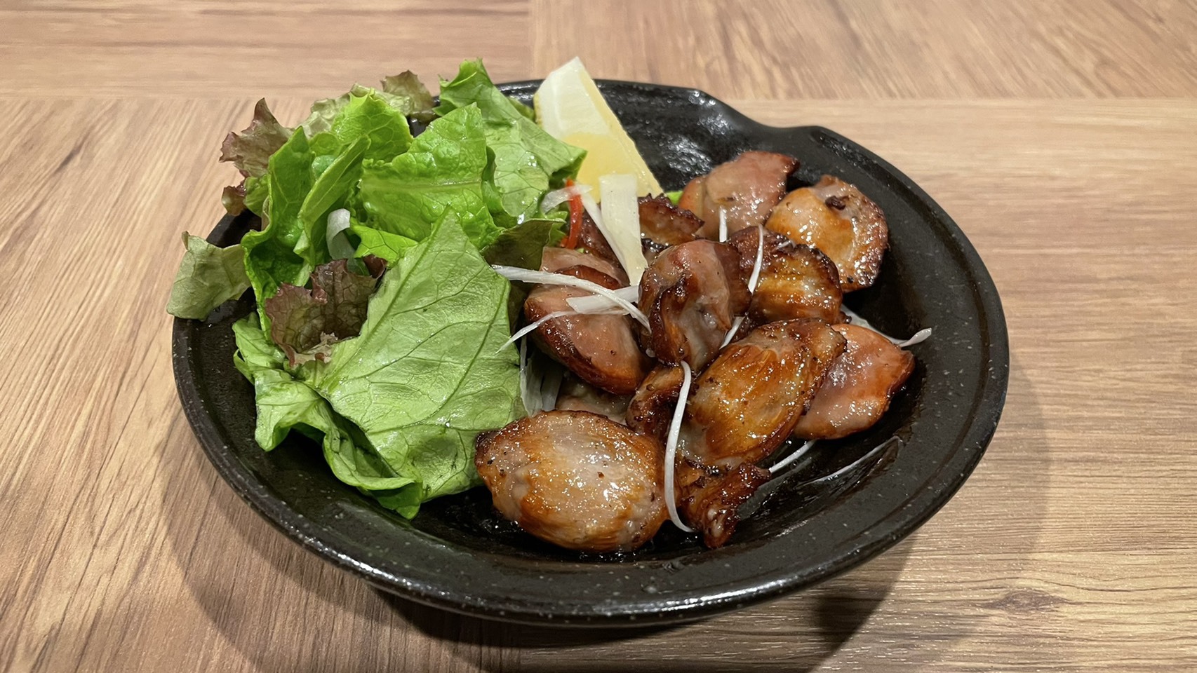 夕食メニュー〜砂肝の葱塩ダレ〜テイクアウトも承っております