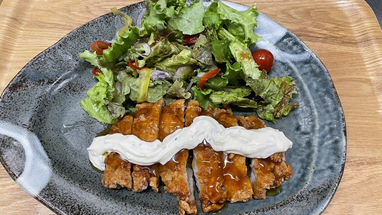 夕食メニュー〜チキン南蛮〜テイクアウトも承っております