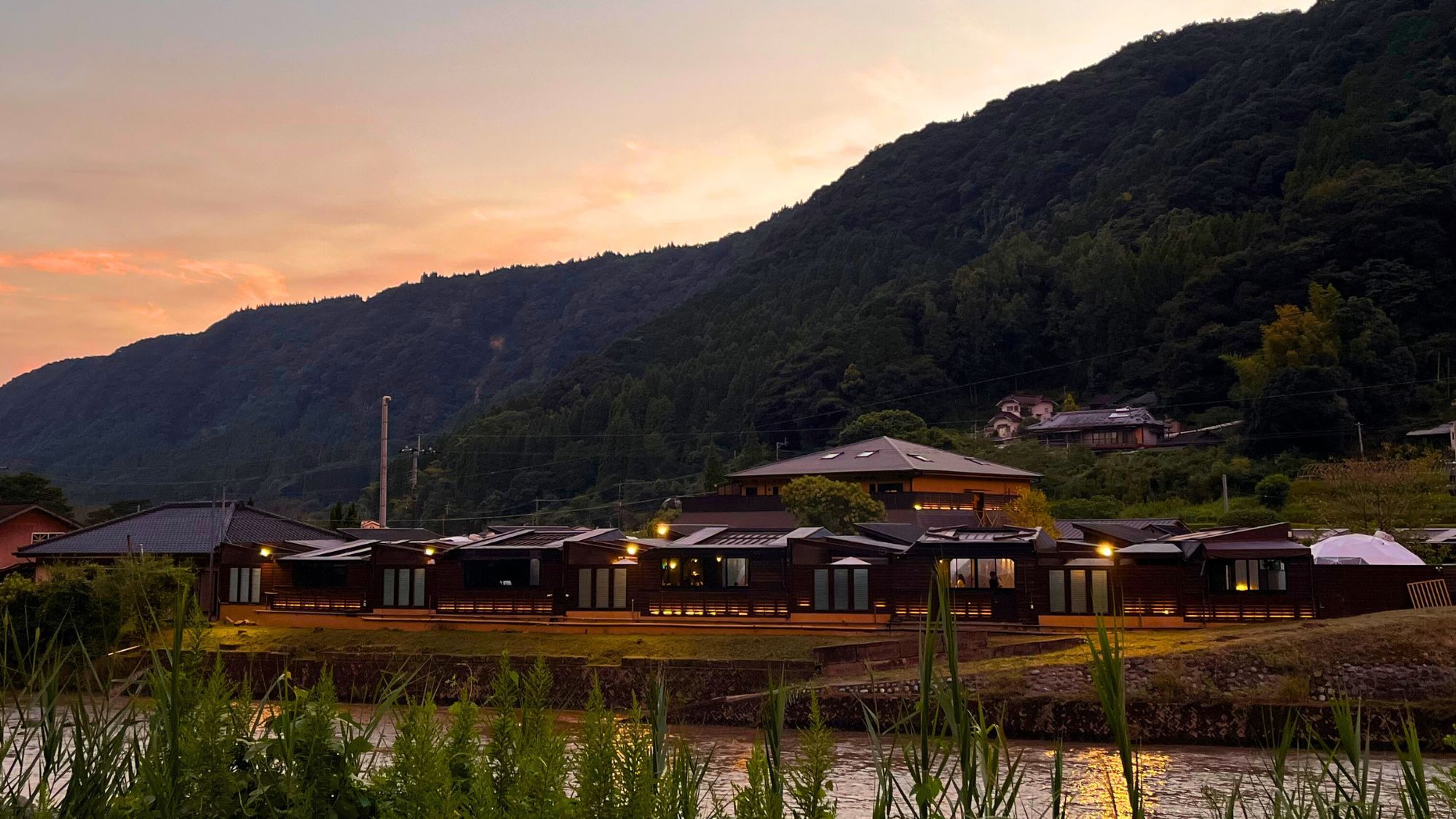 こしかの温泉外観