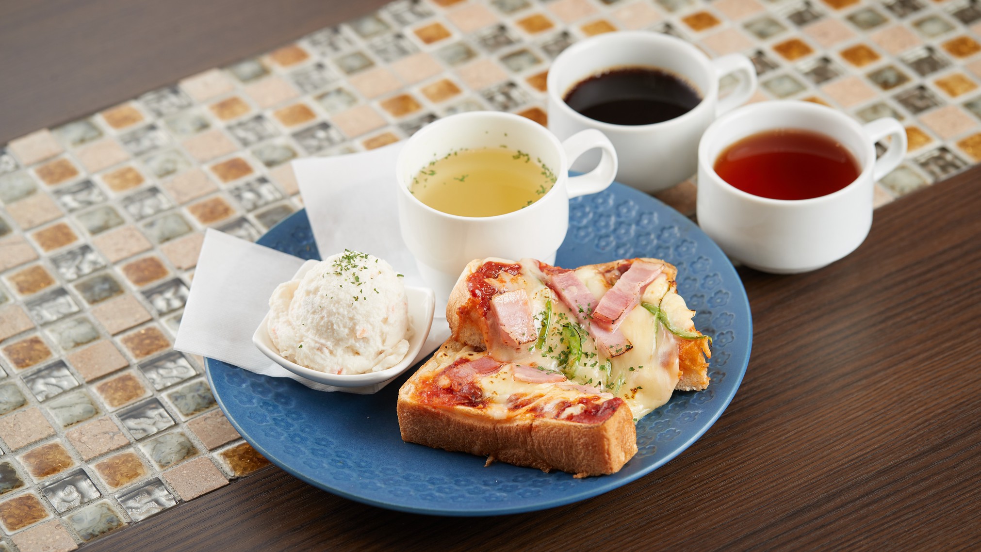 【朝食】選べる朝食セットポテトサラダ、コンソメスープ付