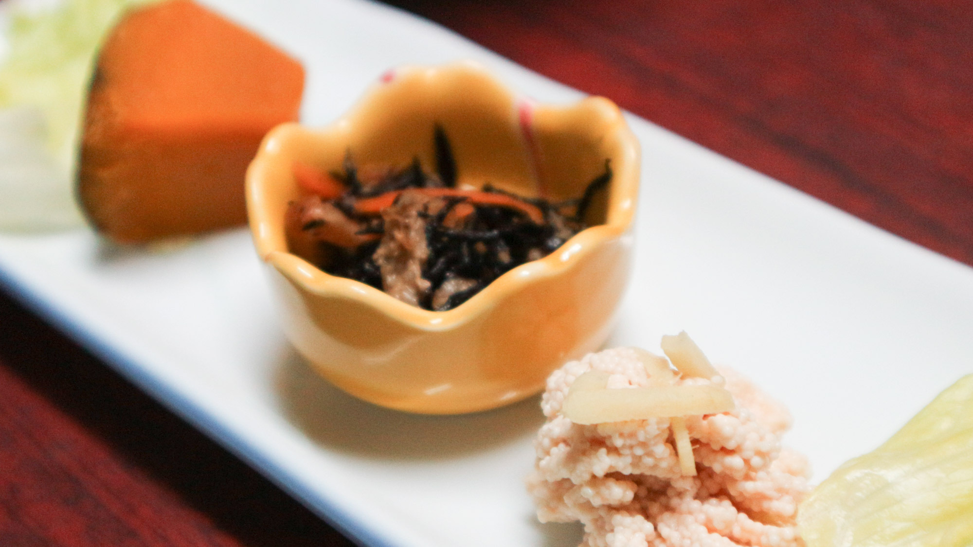 *【夕食一例】季節の前菜。その時々に厳選した食材をお出しします。