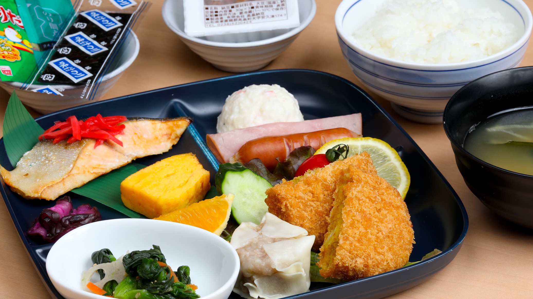 朝食[7:00〜9:00営業]日替わり朝食です(一例)