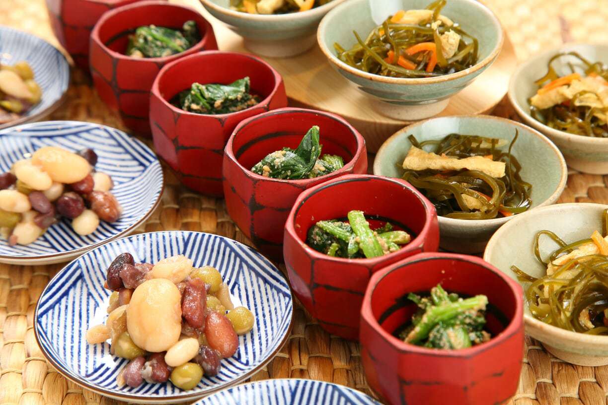 季節の素朴な素材を使って作られる京都の自然な味わいの料理です。