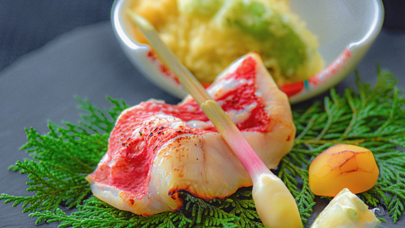 お食事一例：金目鯛塩？付け