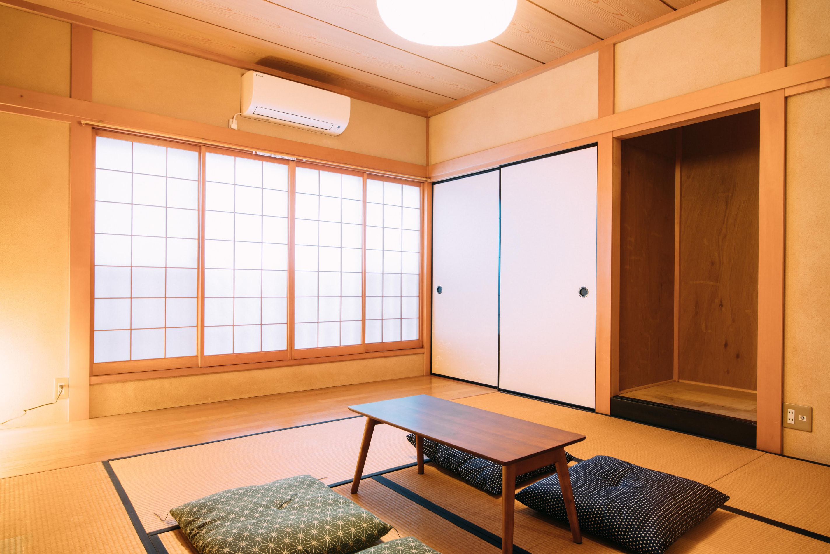 寝室（2階のみ）