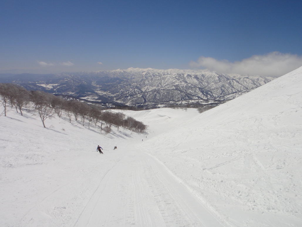 【春】月山スキー場