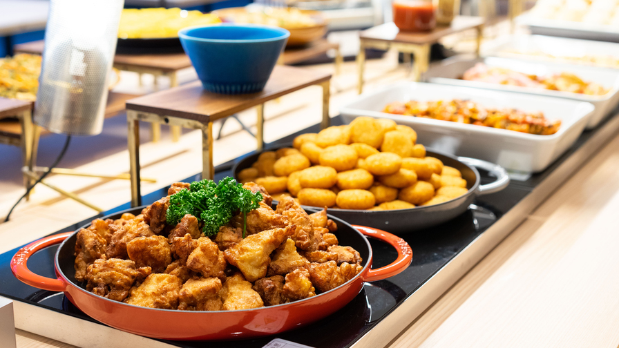 朝食：男性人気！ザンギとコロッケ