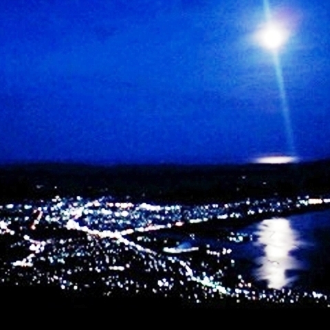 釜臥山夜景・満月