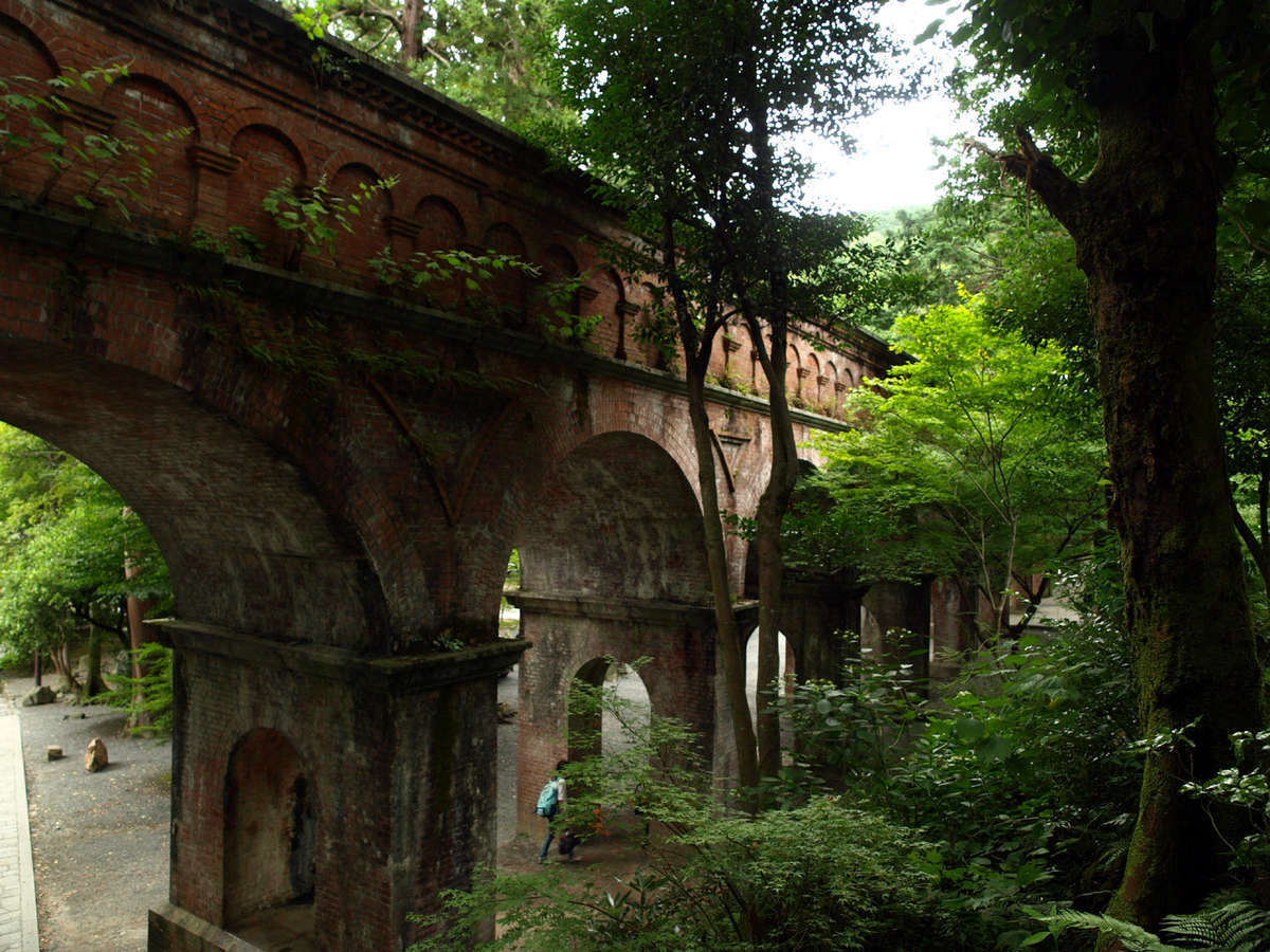 観光琵琶湖疏水 水路閣(南禅寺)