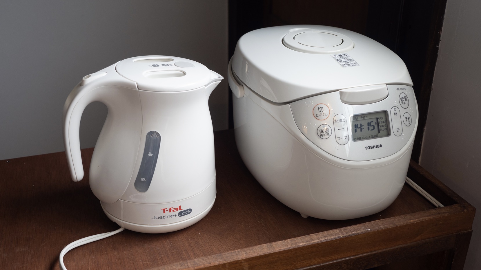 電気ケトル 1L / 炊飯器5.5合炊