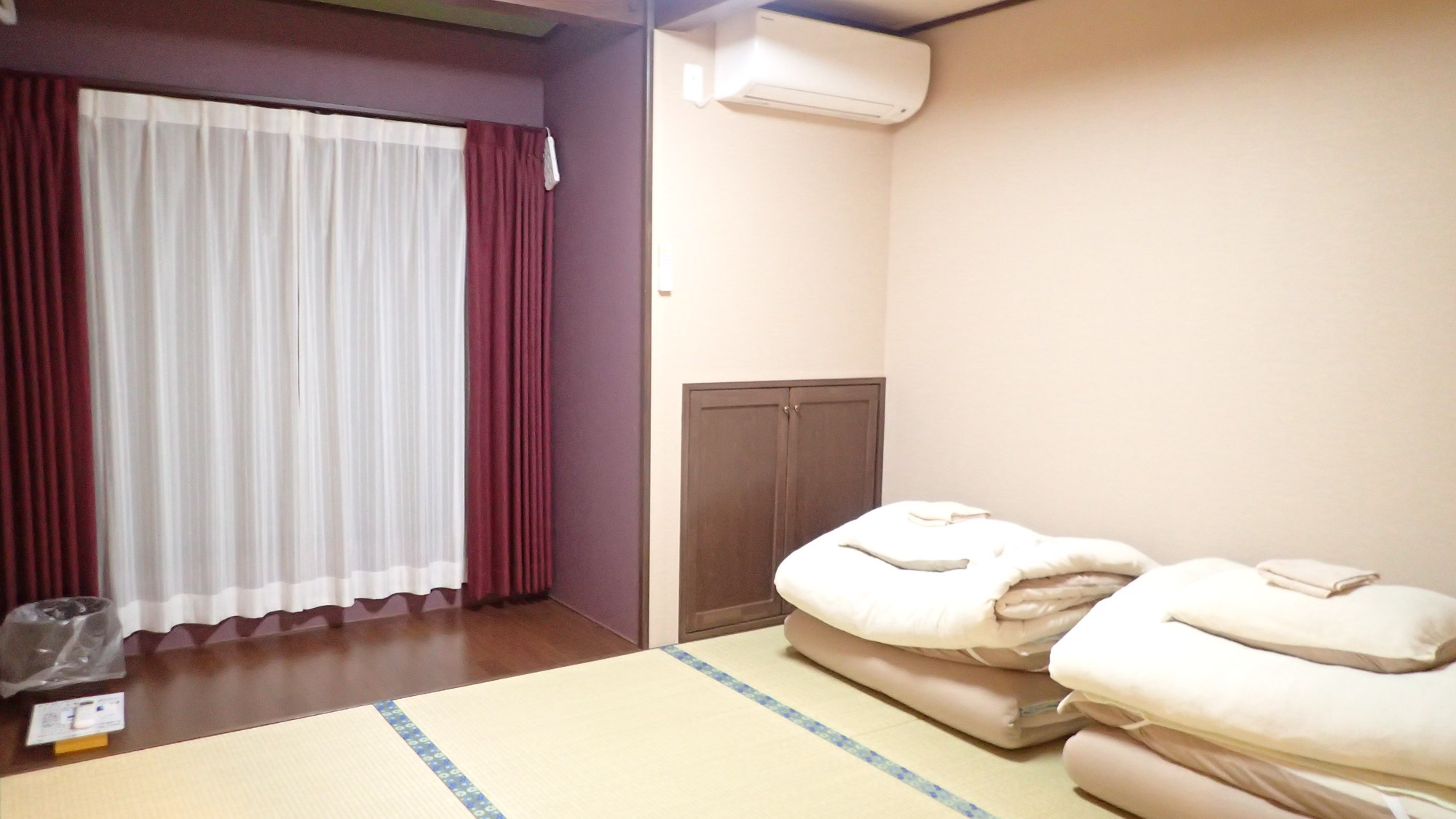 *【和室】シンプルな畳のお部屋です。お布団は人数分ご用意致します。