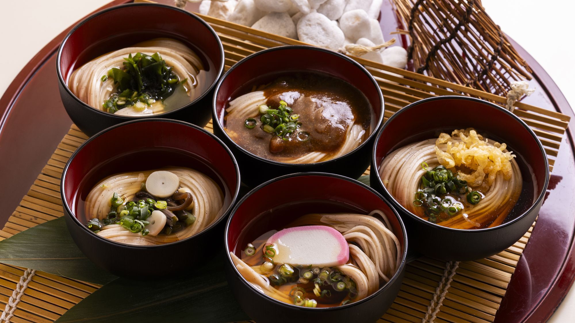 朝食ビュッフェアレンジを楽しむお蕎麦