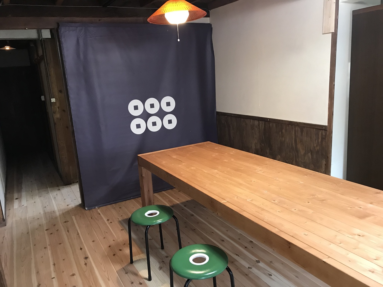 ラウンジ