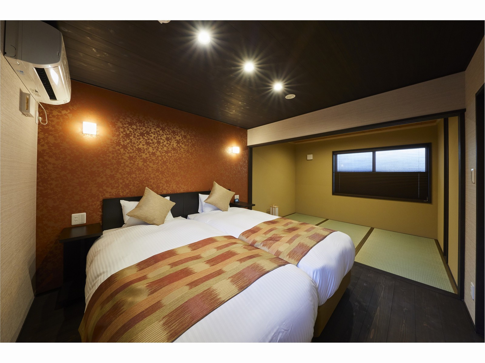 Rin Hanayacho Karakurenai Image 2, Kyoto, Japan