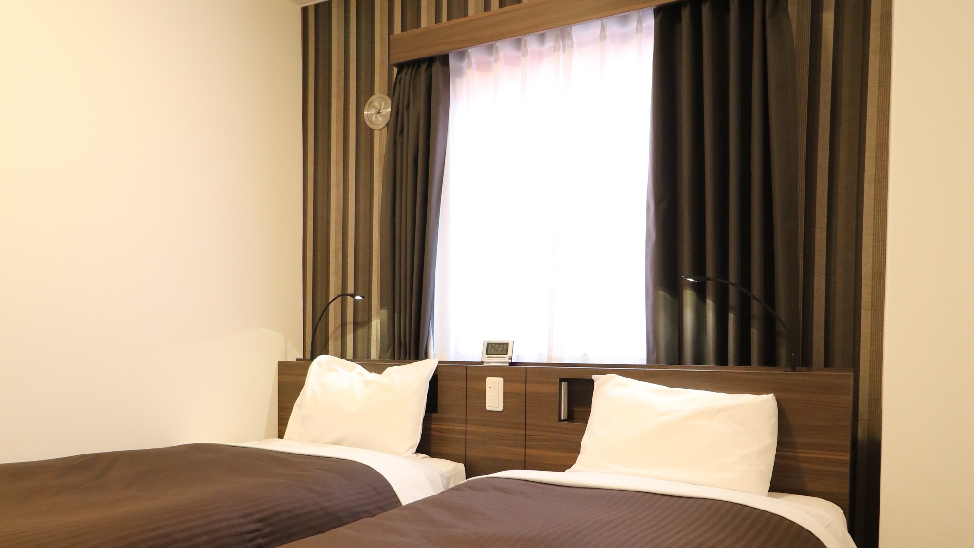 エコノミーツイン