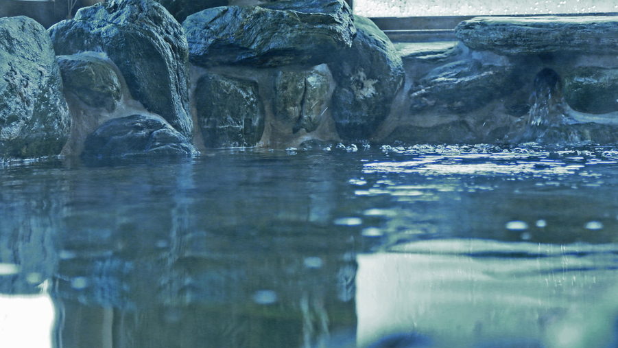 榊原温泉岩風呂の大浴場がございます!マッサージ効果があり、ハリ・ツヤのある肌を生み出します♪3