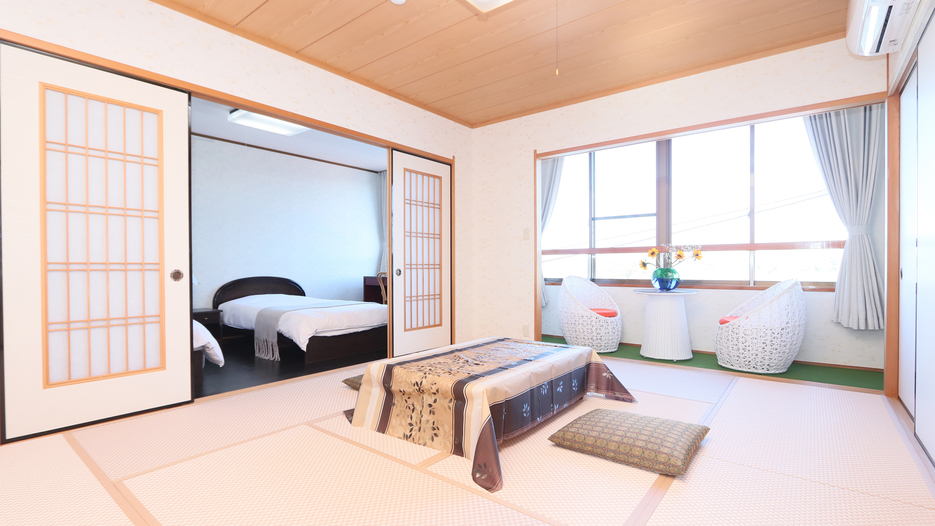 【和洋室】伝統的な日本を感じさせる和室とベッドルームを配した洋室でお寛ぎください♪