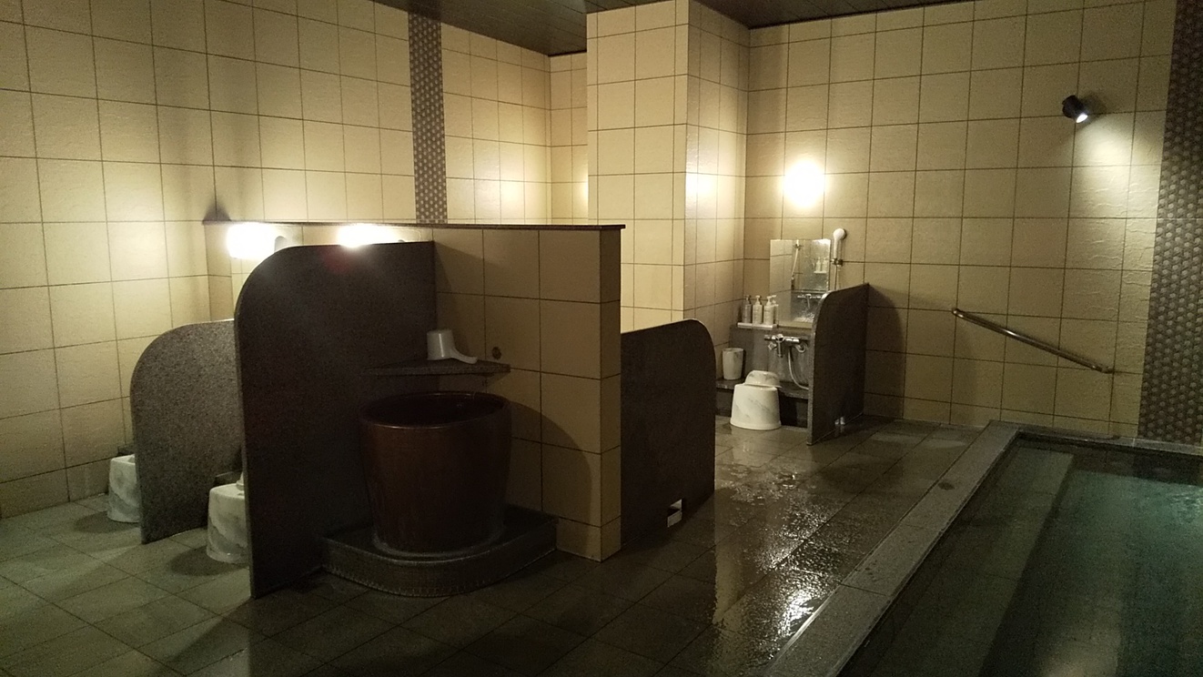 女性浴場洗い場