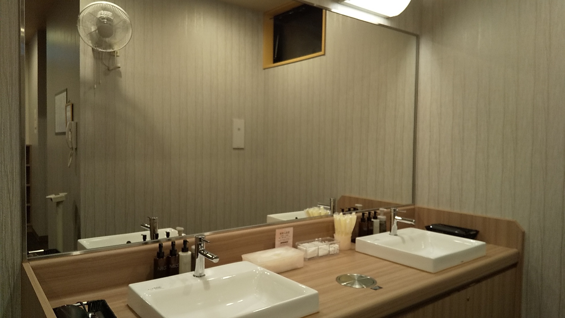 女性浴場洗面台