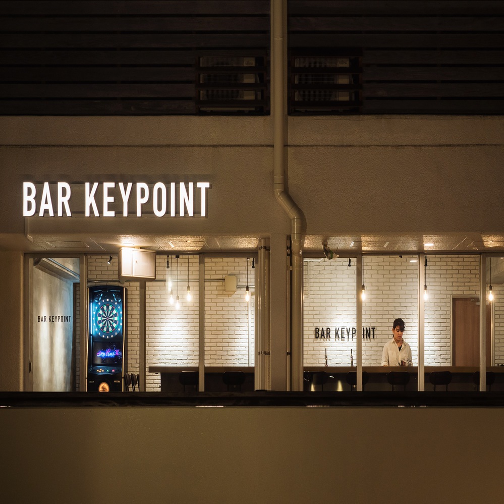 【外観】BARKEYPOINT-20：00〜26：00（LO25：30)人々が出合い楽しめるBAR