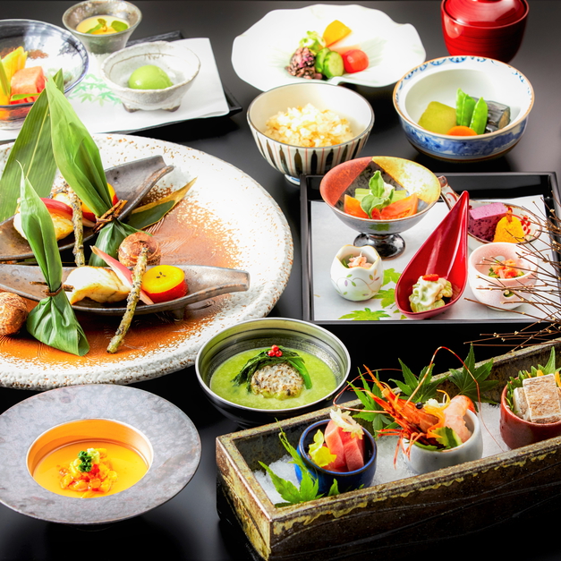【夕食】季節の食材と、箱根の恵みをふんだんにつかったお料理の数々