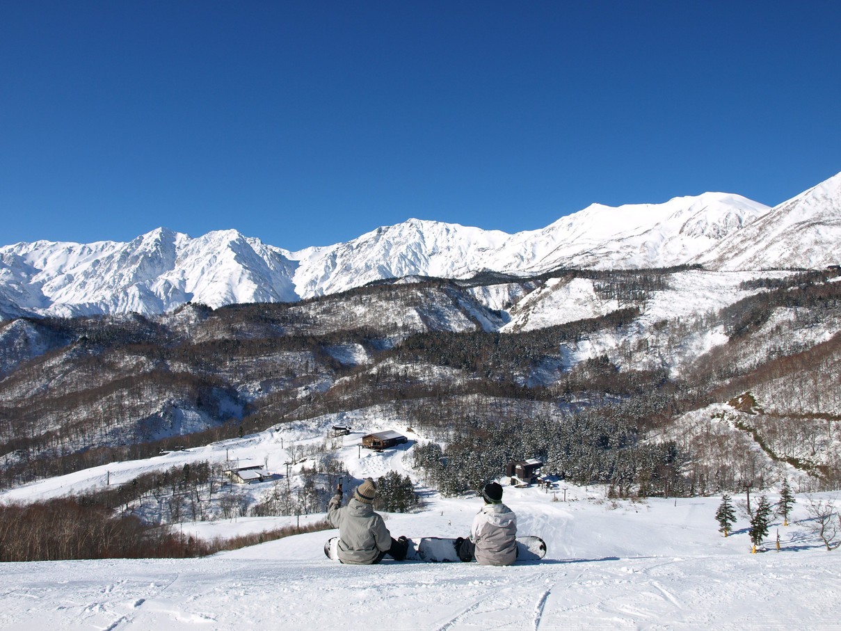 TSUGAIKE MOUNTAIN RESORT 最上部ゲレンデ「栂の森ゲレンデ」より