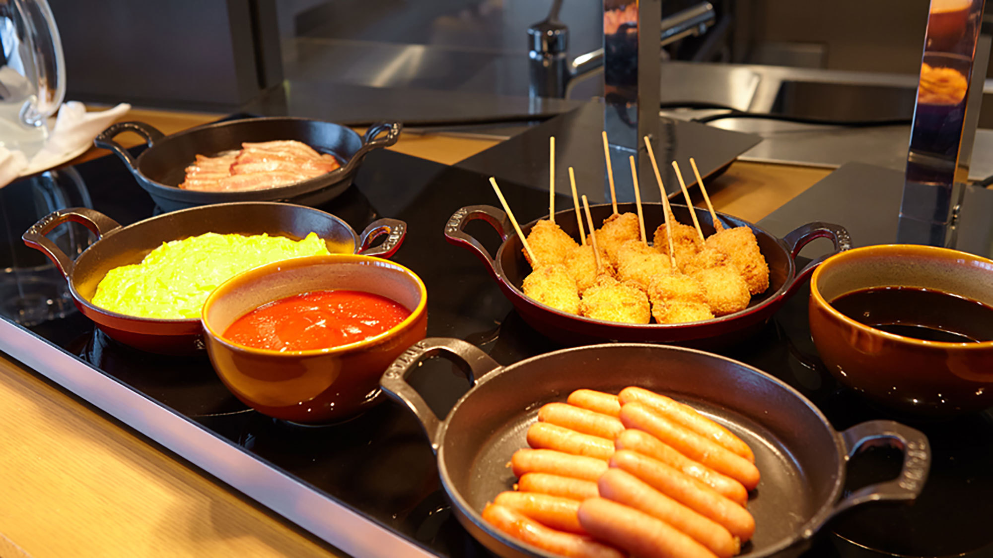 朝食イメージ 大阪名物「串カツ」もご賞味ください