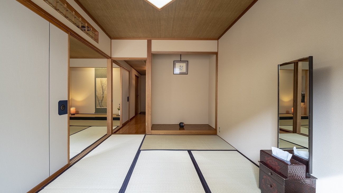 青嵐松川渓谷の夏の静寂を楽しむ畳のお部屋