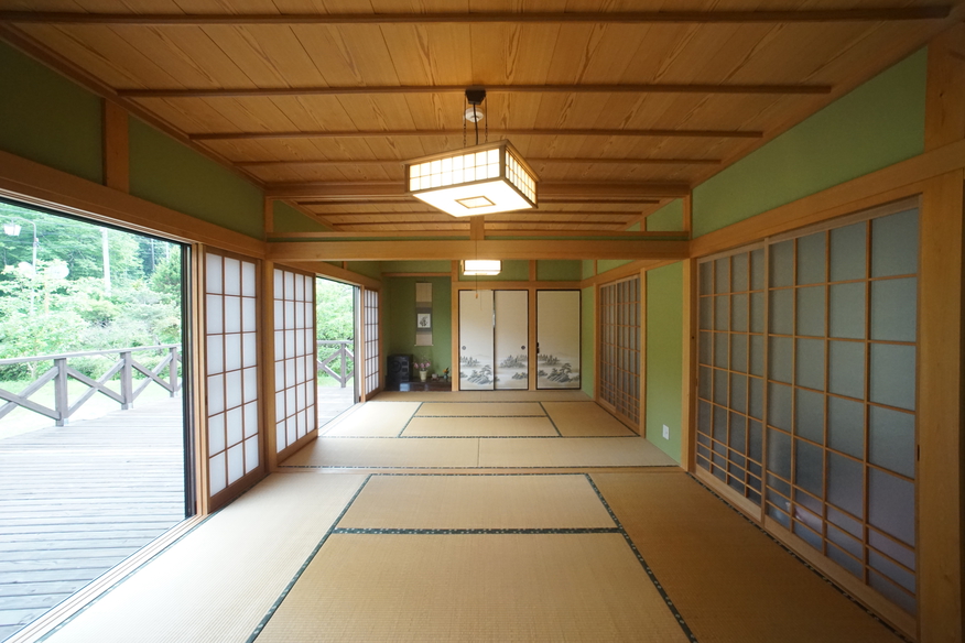 Cottage Iwamura, Ena