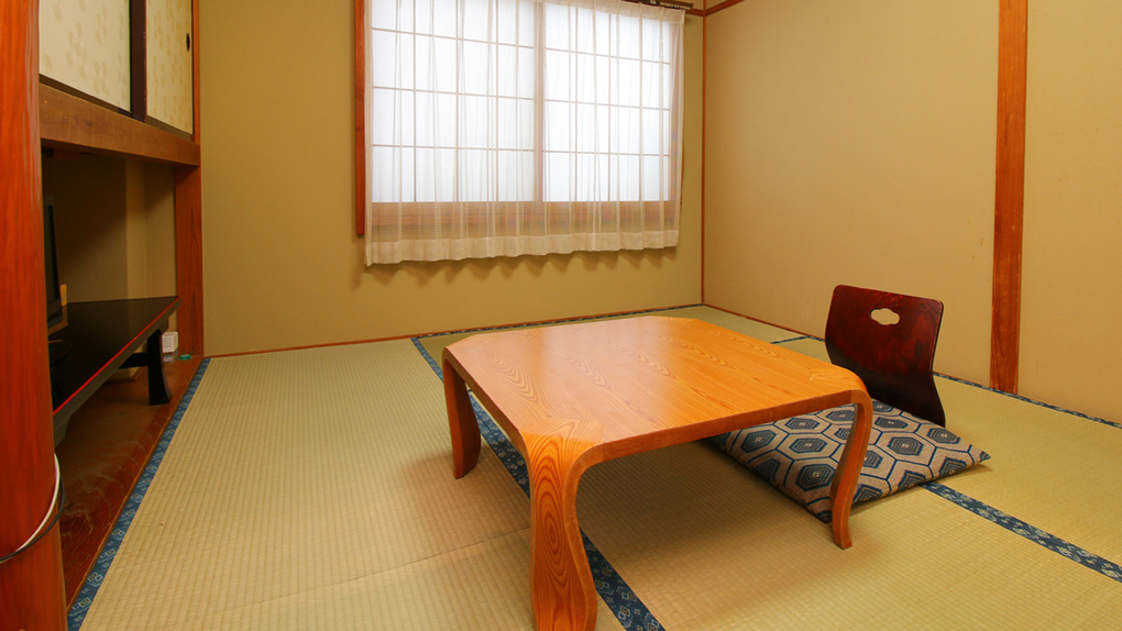 【客室一例・6畳】お部屋は当館おまかせです。ビジネスでのご利用も